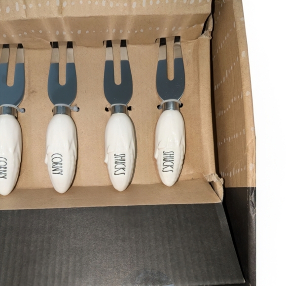 NEW Rae Dunn Corn Trays and Holders - Picture 3 of 8